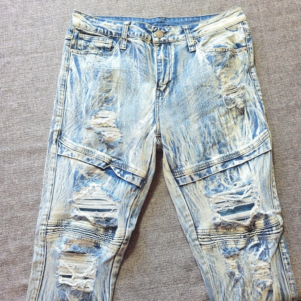 Rue21 Jeans Mens 34x32 Light Wash Distressed Skinny Supreme Flex Denim